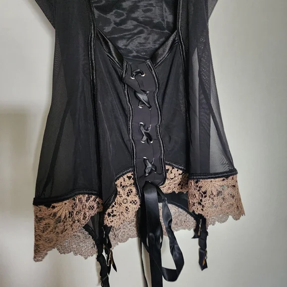 Nwot Victoria secrets bustier lace up corset